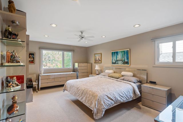 1736 Cavell Avenue, Highland Park, IL 60035