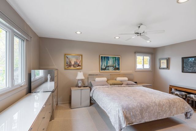 1736 Cavell Avenue, Highland Park, IL 60035