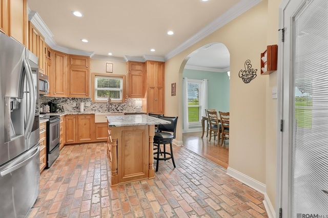 5470 Wye Rd, Lakeland, LA 70752