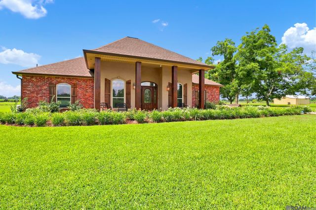 5470 Wye Rd, Lakeland, LA 70752