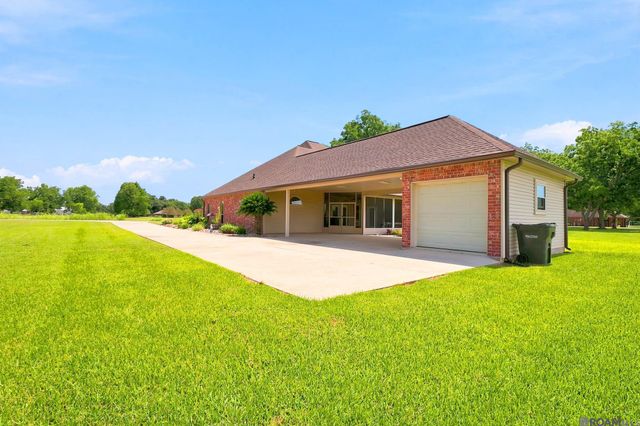 5470 Wye Rd, Lakeland, LA 70752