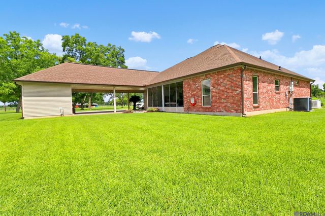5470 Wye Rd, Lakeland, LA 70752