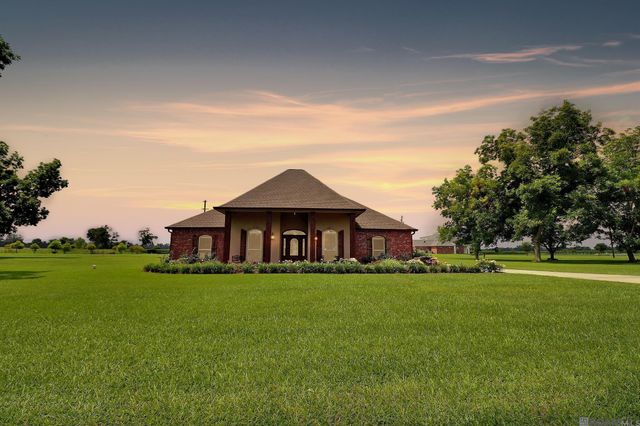 5470 Wye Rd, Lakeland, LA 70752