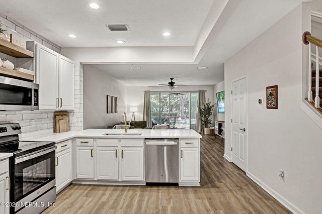 13255 STONE POND Drive, Jacksonville, FL 32224