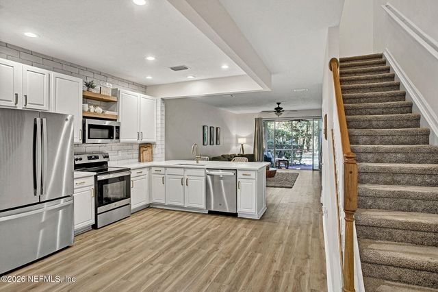 13255 STONE POND Drive, Jacksonville, FL 32224