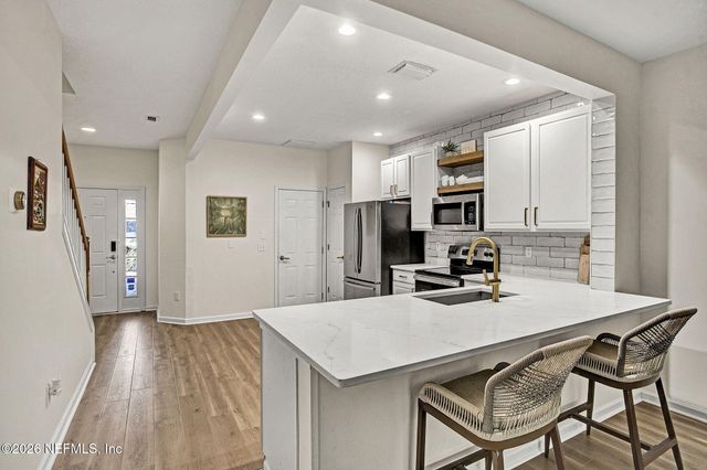 13255 STONE POND Drive, Jacksonville, FL 32224