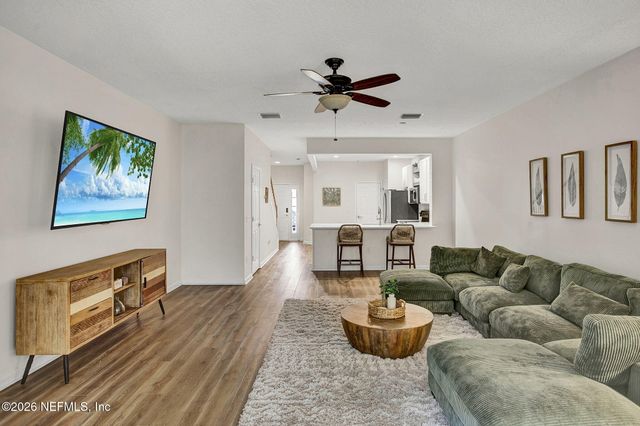 13255 STONE POND Drive, Jacksonville, FL 32224