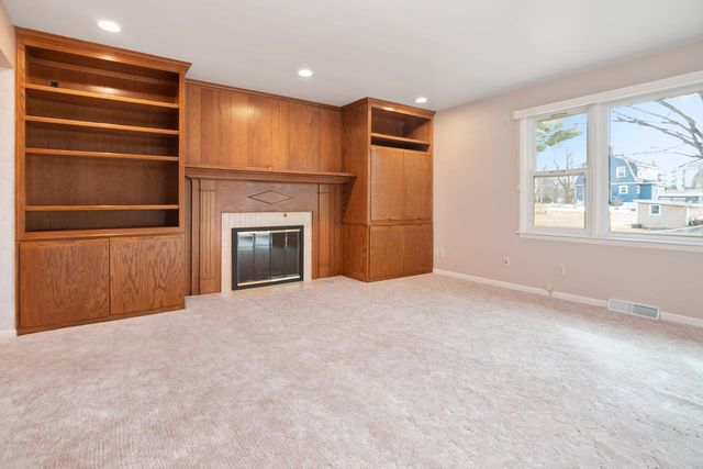 127 TAFT STREET, Green Bay, WI 54301