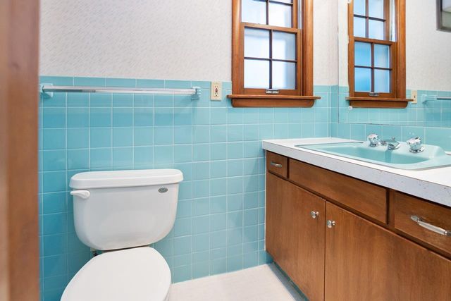 127 TAFT STREET, Green Bay, WI 54301