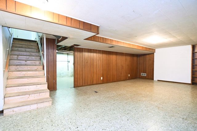 127 TAFT STREET, Green Bay, WI 54301