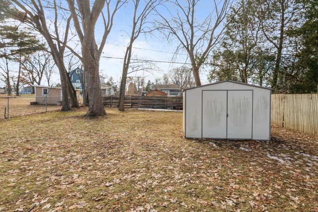 127 TAFT STREET, Green Bay, WI 54301