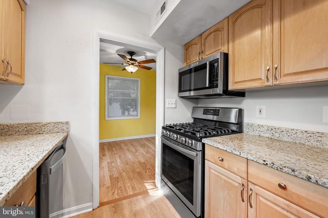 825 CLIFFEDGE RD, Baltimore, MD 21208