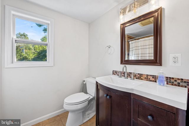 825 CLIFFEDGE RD, Baltimore, MD 21208