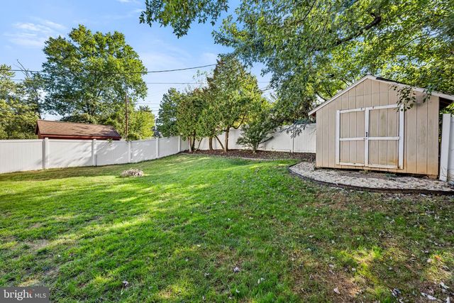 825 CLIFFEDGE RD, Baltimore, MD 21208