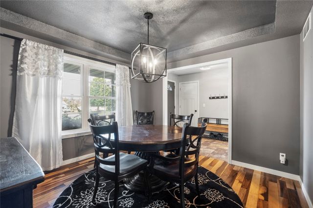 5843 Wells Lane, Cedar Rapids, IA 52411