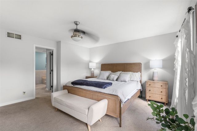 5843 Wells Lane, Cedar Rapids, IA 52411