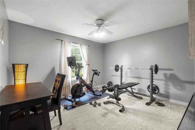 5843 Wells Lane, Cedar Rapids, IA 52411