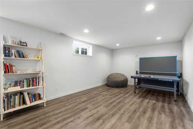 5843 Wells Lane, Cedar Rapids, IA 52411