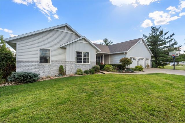 5843 Wells Lane, Cedar Rapids, IA 52411