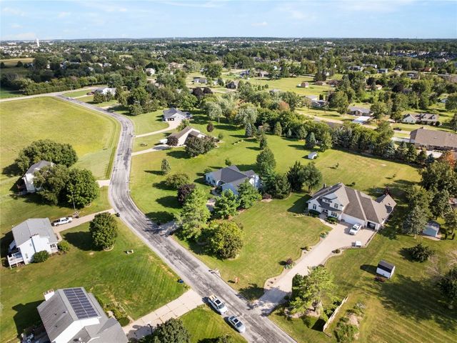 5843 Wells Lane, Cedar Rapids, IA 52411