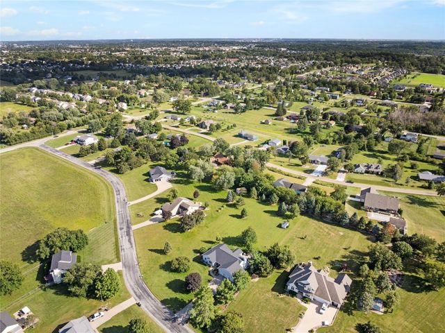 5843 Wells Lane, Cedar Rapids, IA 52411