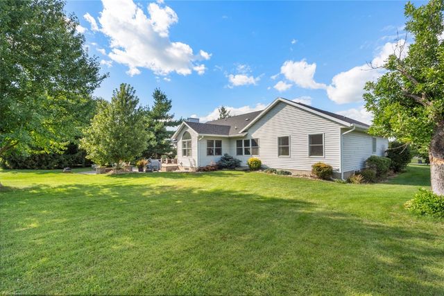 5843 Wells Lane, Cedar Rapids, IA 52411