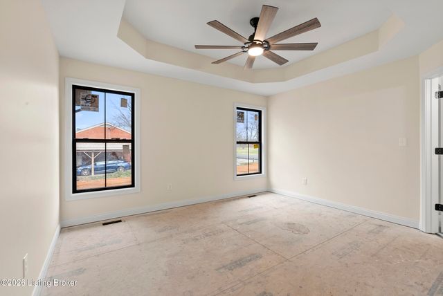 104 Glenda Elaine Dr, Mt Washington, KY 40047