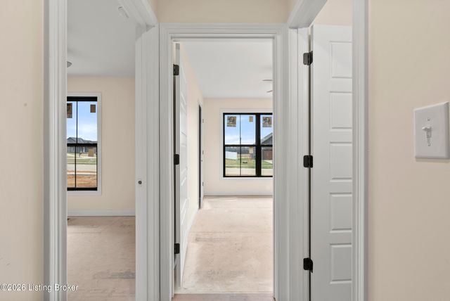 104 Glenda Elaine Dr, Mt Washington, KY 40047