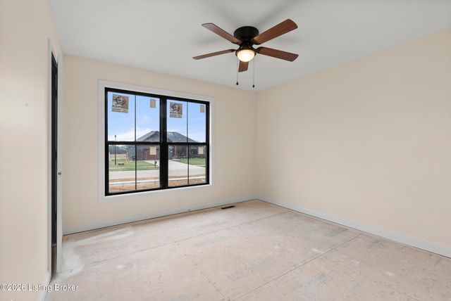 104 Glenda Elaine Dr, Mt Washington, KY 40047