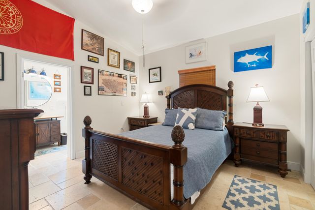 311 Buttonwood Circle, Key Largo, FL 33037