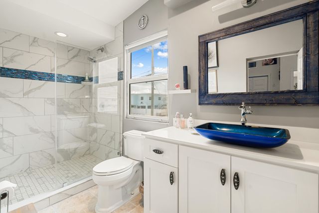 311 Buttonwood Circle, Key Largo, FL 33037