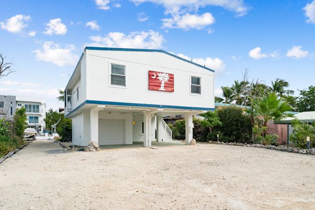 311 Buttonwood Circle, Key Largo, FL 33037