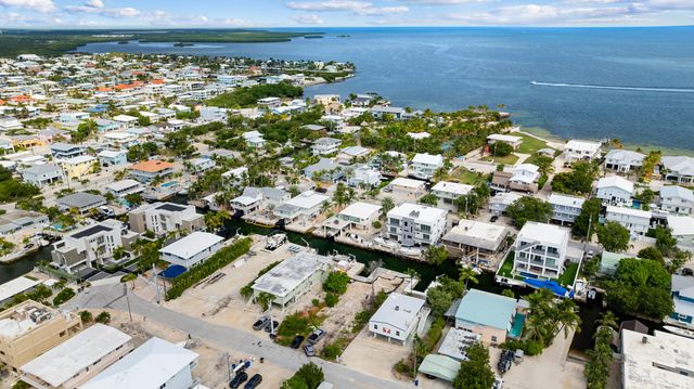 311 Buttonwood Circle, Key Largo, FL 33037