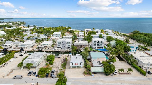 311 Buttonwood Circle, Key Largo, FL 33037