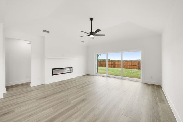 304 Sequoia Lane, Denton, TX 76210