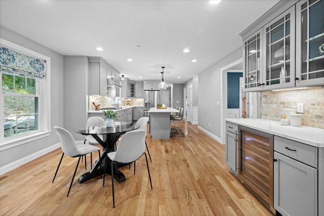 14 Houghton Farm Ln, Bolton, MA 01740