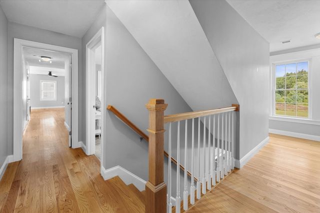 14 Houghton Farm Ln, Bolton, MA 01740
