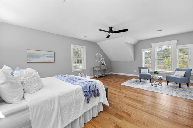 14 Houghton Farm Ln, Bolton, MA 01740