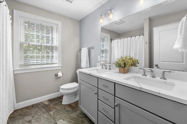 14 Houghton Farm Ln, Bolton, MA 01740