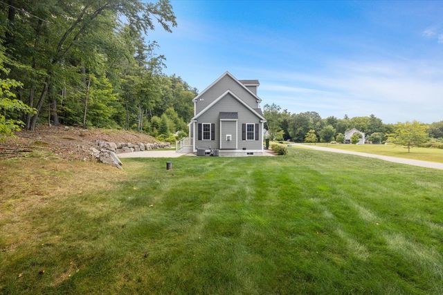 14 Houghton Farm Ln, Bolton, MA 01740