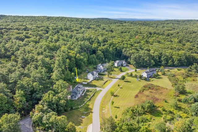 14 Houghton Farm Ln, Bolton, MA 01740
