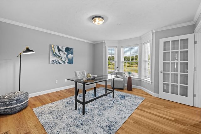 14 Houghton Farm Ln, Bolton, MA 01740