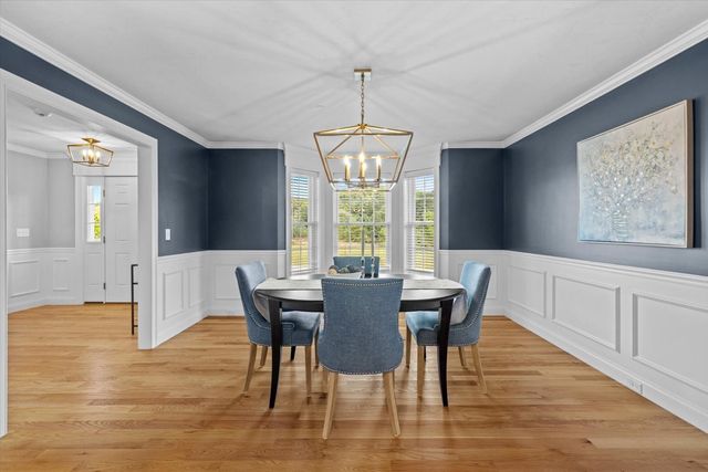 14 Houghton Farm Ln, Bolton, MA 01740