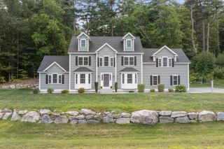 14 Houghton Farm Ln, Bolton, MA 01740