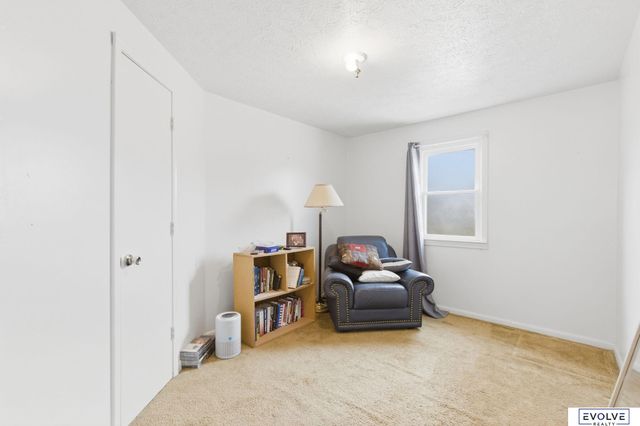 6109 Hamilton Street, Omaha, NE 68132