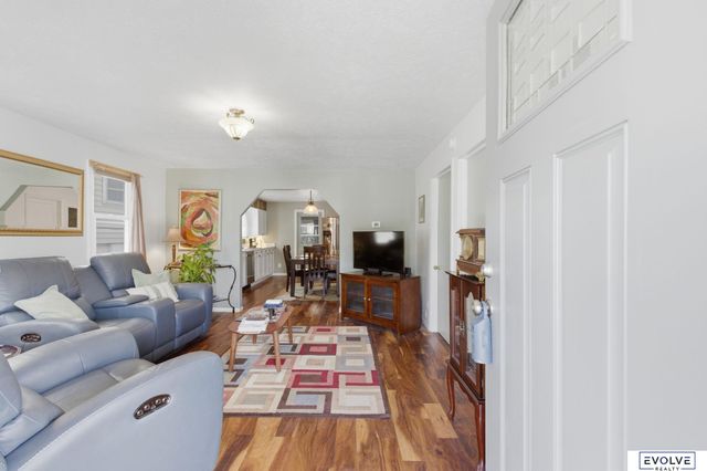 6109 Hamilton Street, Omaha, NE 68132