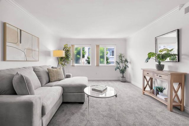1756 Essex 206, San Diego, CA 92103