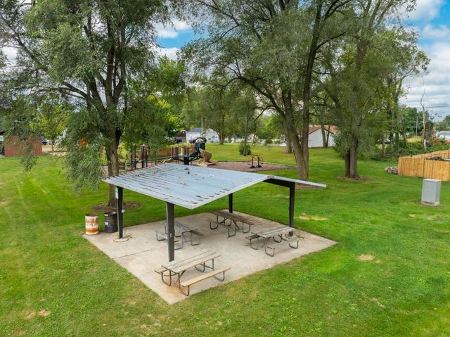 701 Shirley Street, Waterloo, IA 50707