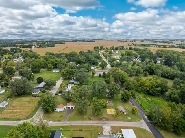 701 Shirley Street, Waterloo, IA 50707