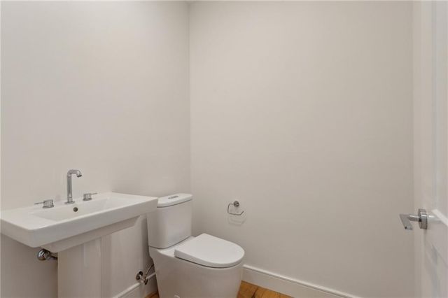 2425 Peachtree Road NE 403, Atlanta, GA 30305